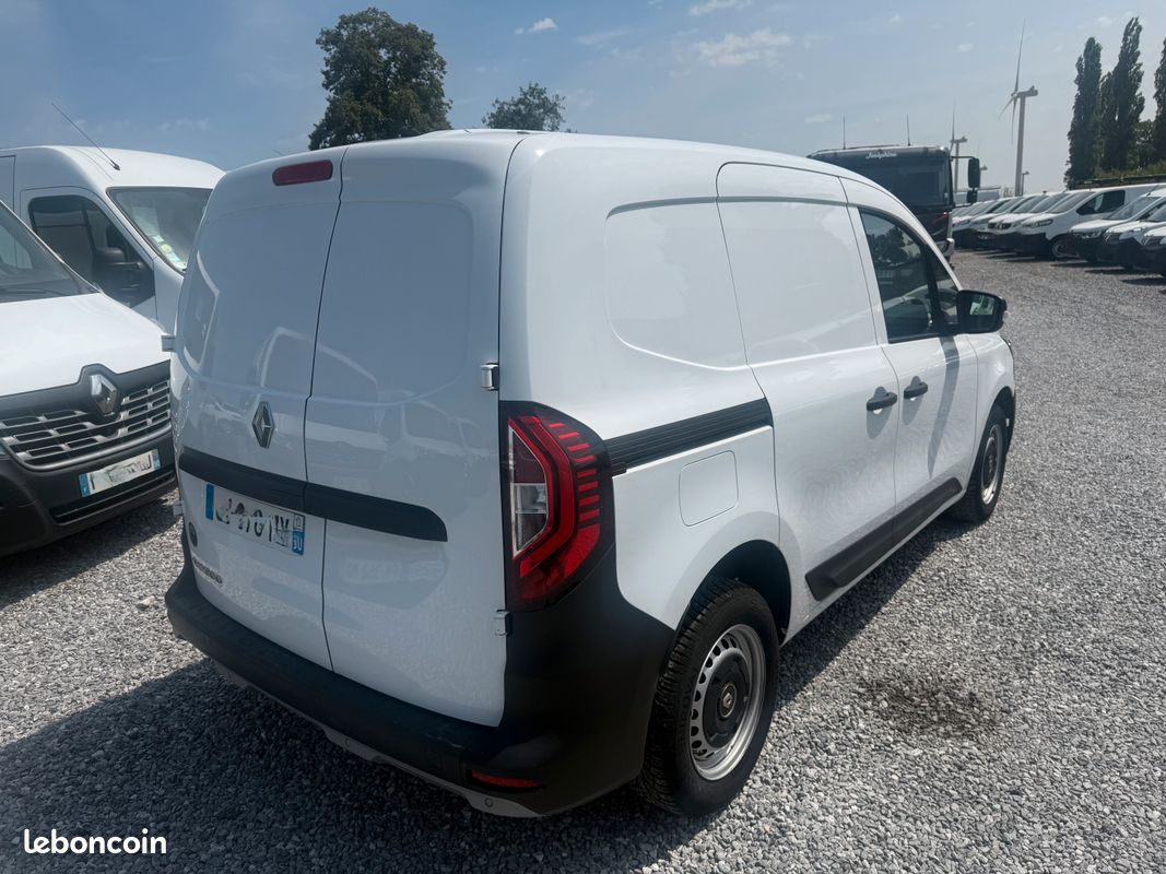 Renault kangoo van dci 115 gd confort 3 places 11000 ht (image 3)