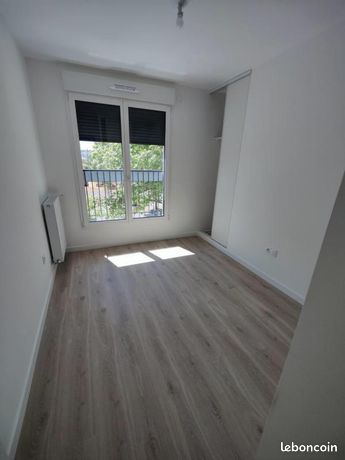 Appartement a louer rueil-malmaison - 3 pièce(s) - 64 m2 - Surfyn