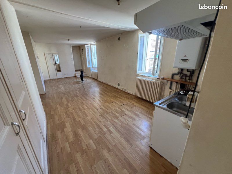 Appartement 3 pièces 59 m² · à Châtellerault · 59 m² · 55 000 €