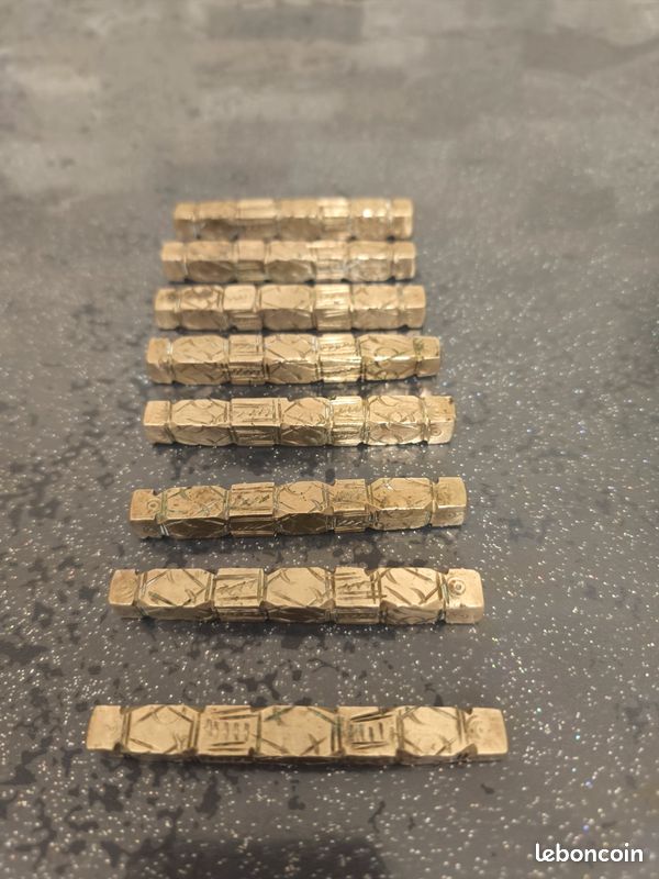 Lot de 8 repose couverts en laiton gravé (image 4)