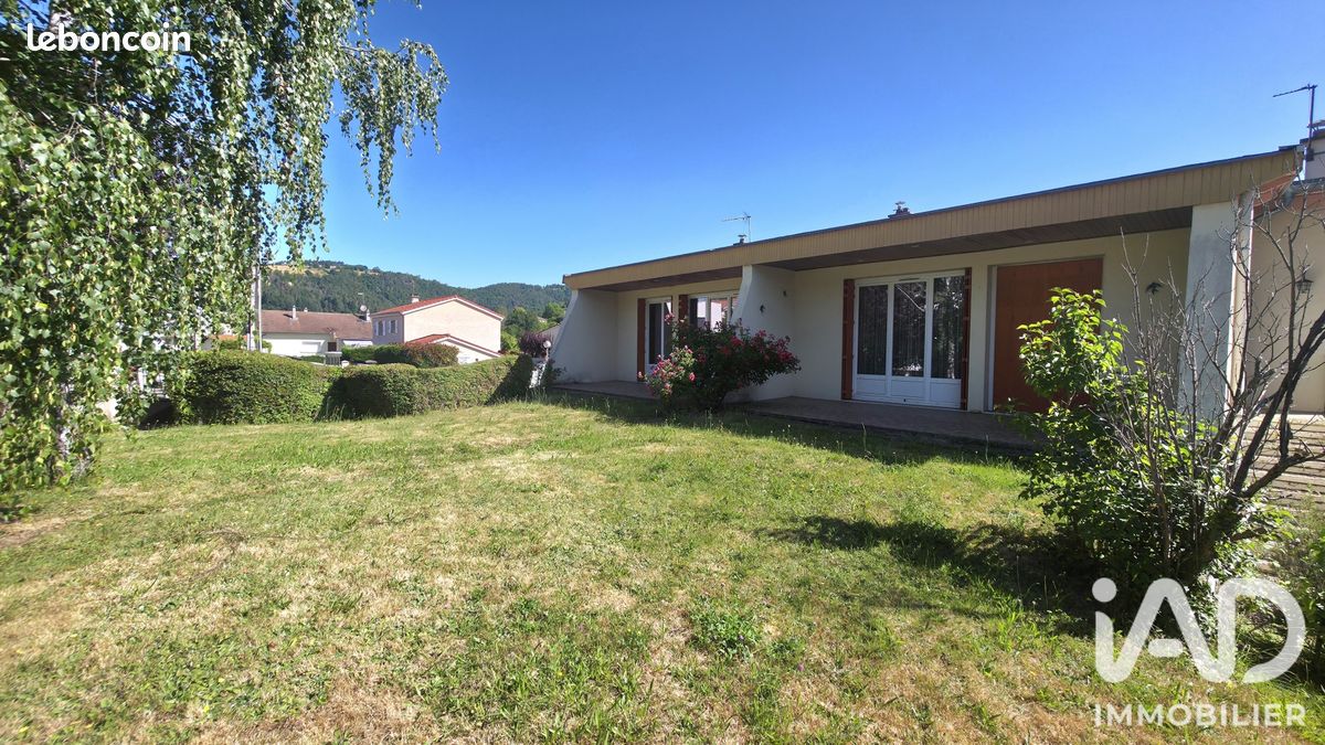 Maison 5 pièces 134 m² · à Unieux · 134 m² · 210 000 €