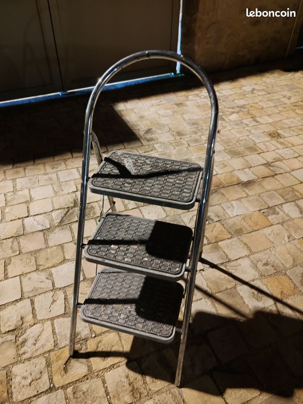 Escabeau marche pied CENTAURE Très robuste (image 2)