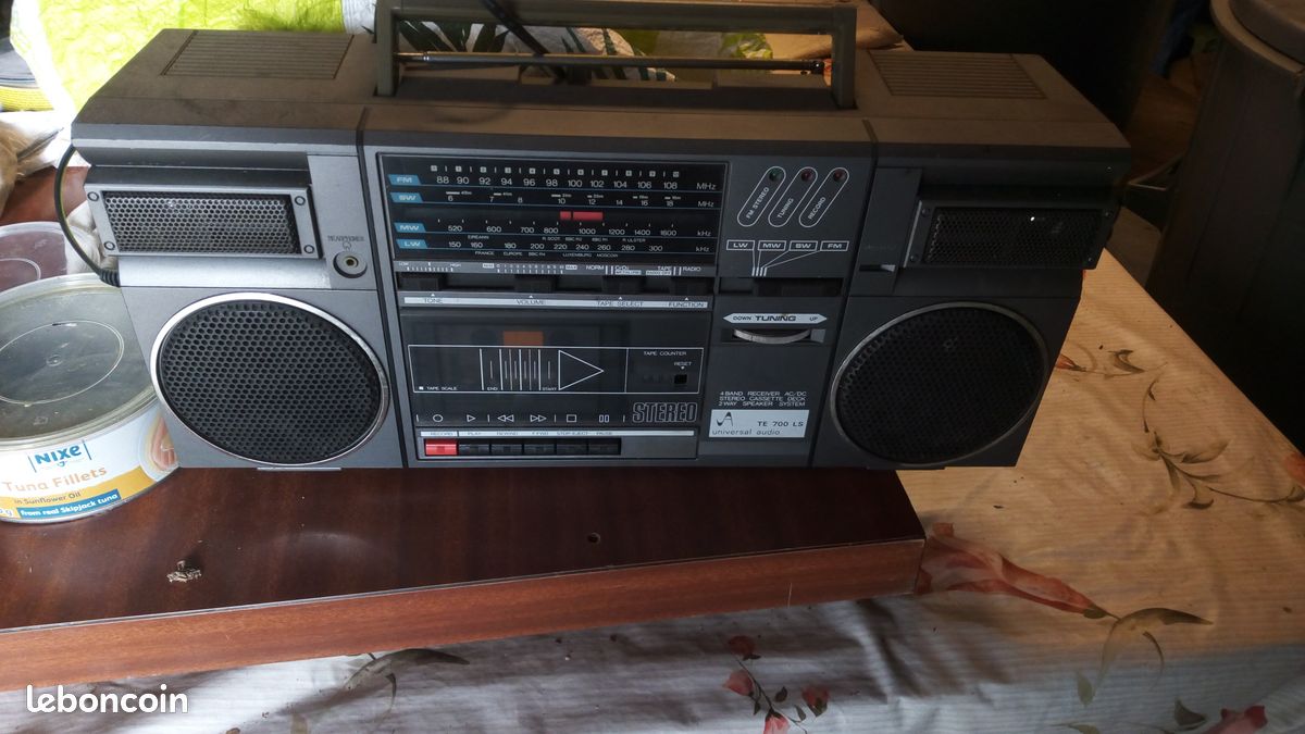 Radio CD cassettes Sony vintage | Liquid'Affaires