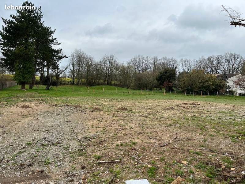 Terrain 489 m² Bellevigny · 86 533 €