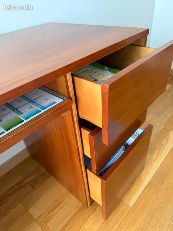 Bureau (image 3)