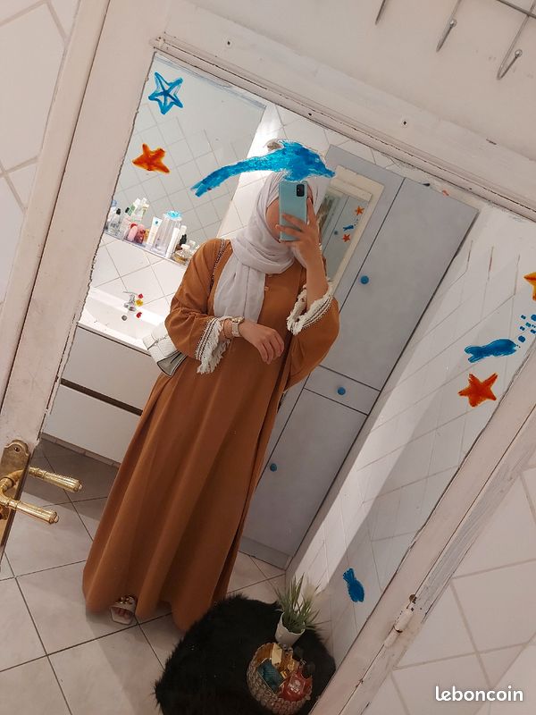 Abaya / robe longue (image 1)