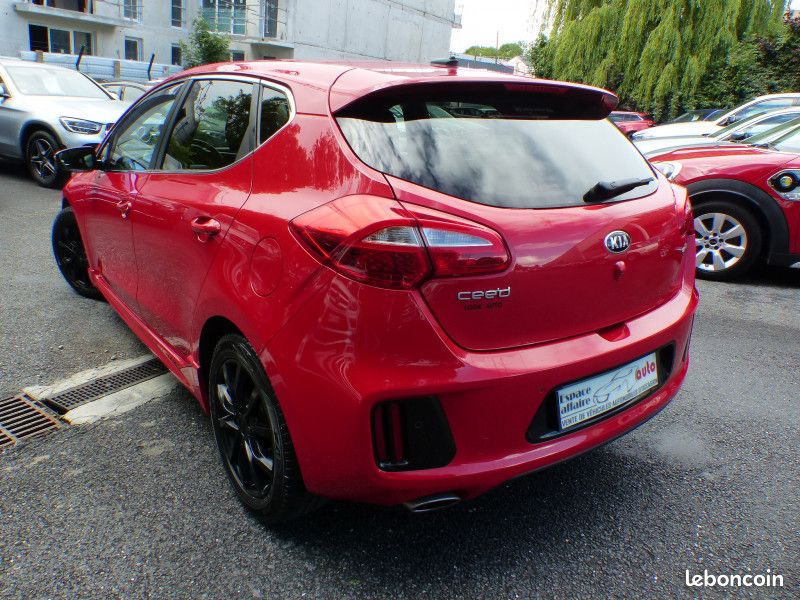 Kia CEE'D 1.6 CRDI 136CH GT LINE DCT (image 4)