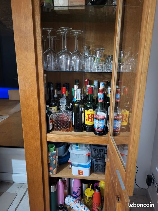 Vitrine/Bar (image 3)