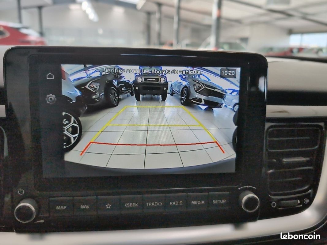 KIA Stonic 1.0 T-GDi 100 ch BVM6 Active (image 10)