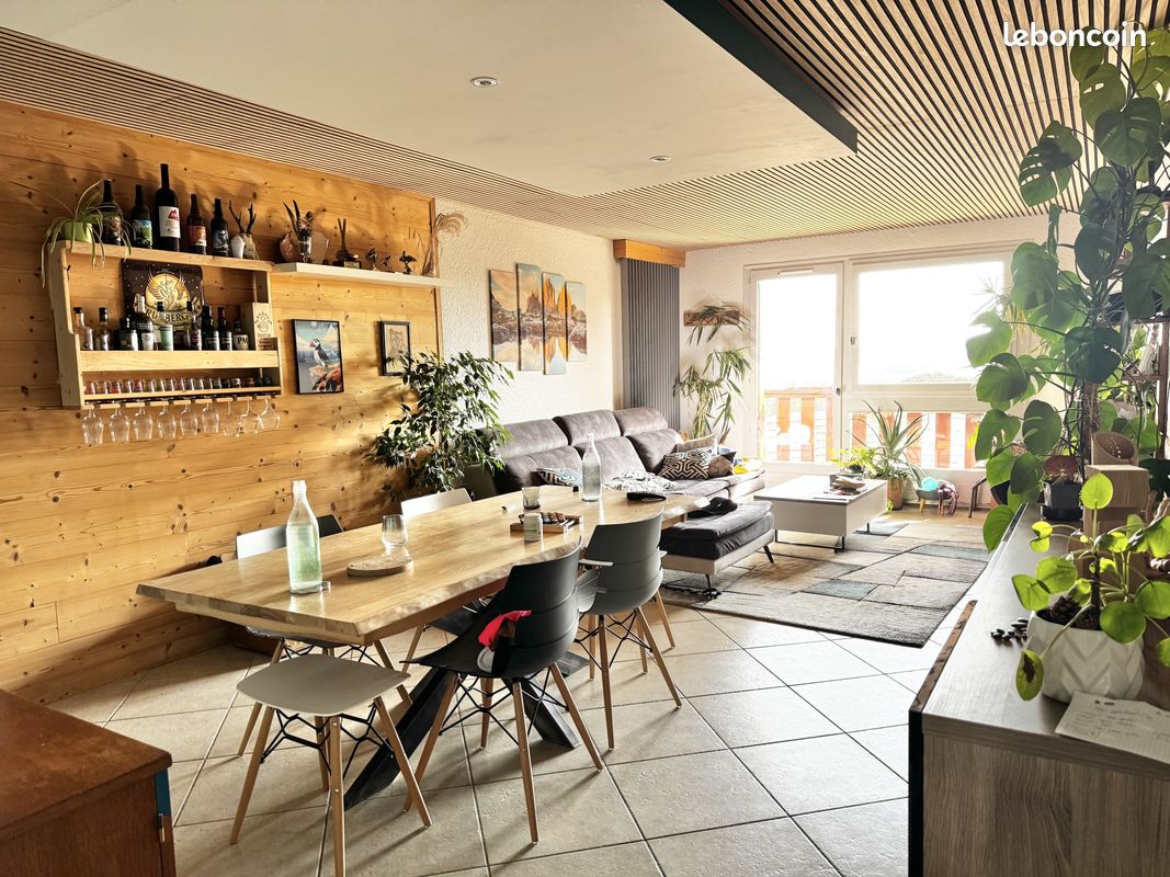 Appartement 6 pièces 104 m² · à Plateau d'Hauteville · 104 m² · 168 000 €