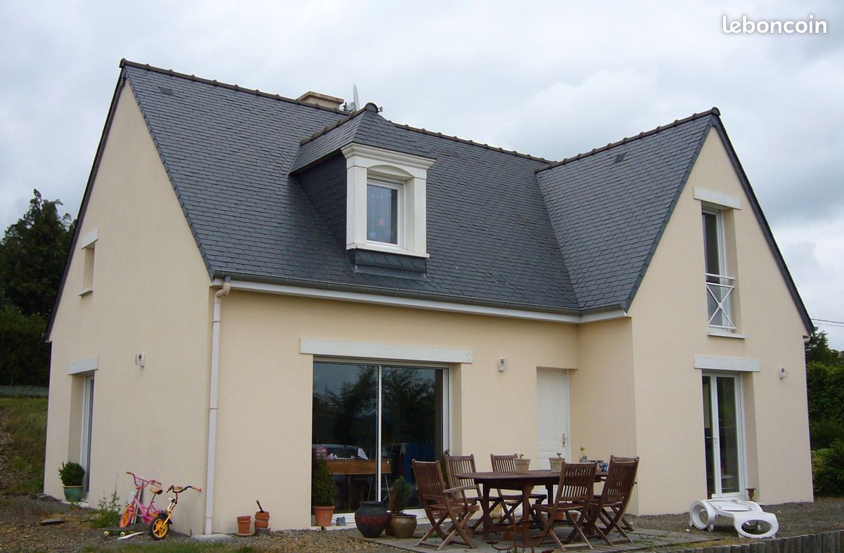 Maison 5 pièces 118 m² · à Pont-d'Ouilly · 118 m² · 860 €/mois