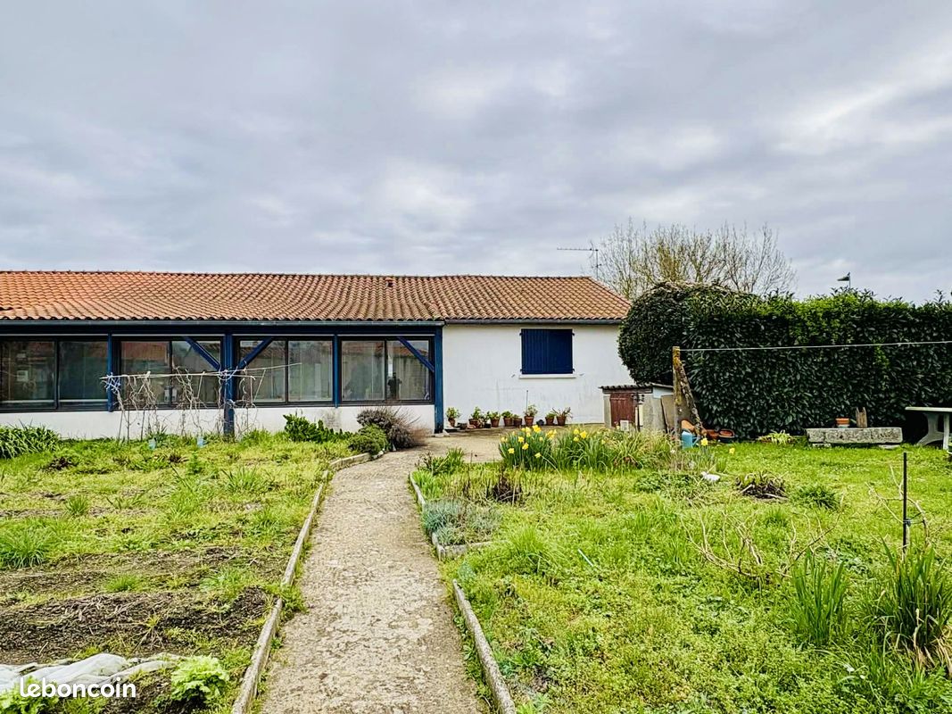 Maison 5 pièces 97 m² · à Montaigu-Vendée · 97 m² · 181 500 €