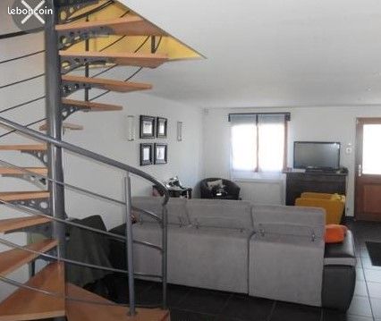 Maison 4 pièces 92 m² · à Chazelles-sur-Lyon · 92 m² · 850 €/mois