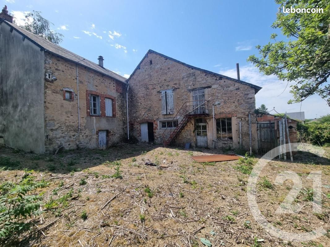 Maison 5 pièces 120 m² · à Ouroux-en-Morvan · 120 m² · 57 000 €