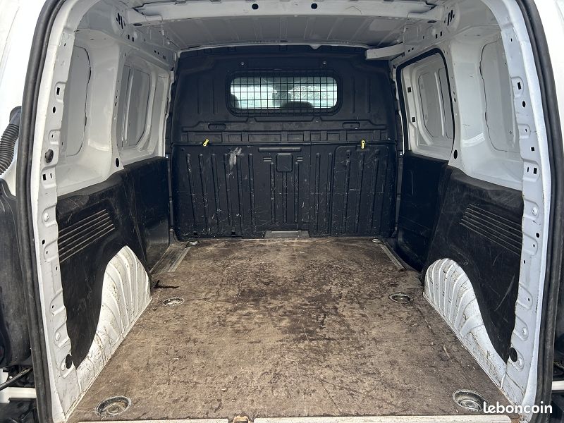 Citroën Berlingo III VAN FOURGON 1.5 BLUEHDI S&S - 130 BV EAT8 M WORKER 1000 KG (image 9)