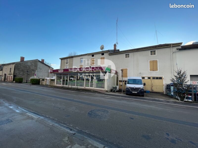 Maison 9 pièces 219 m² · à Doulaincourt-Saucourt · 219 m² · 140 000 €