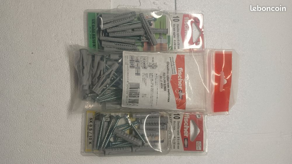Lot de chevilles plastique (image 1)