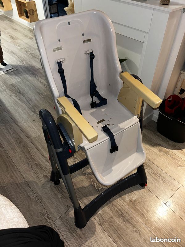 Chaise haute bébé/enfant (image 1)