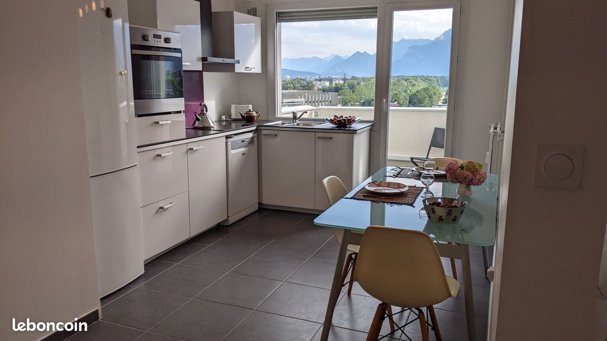 Appartement 2 pièces 55 m² · à Meylan · 55 m² · 920 €