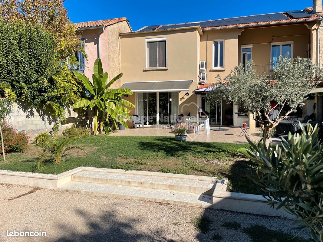 Maison 5 pièces 113 m² · à Carpentras · 113 m² · 328 000 €