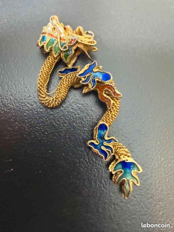 Pendentif Vintage Émaillé En Métal Argenté - Bijou Ancien Et Délicat