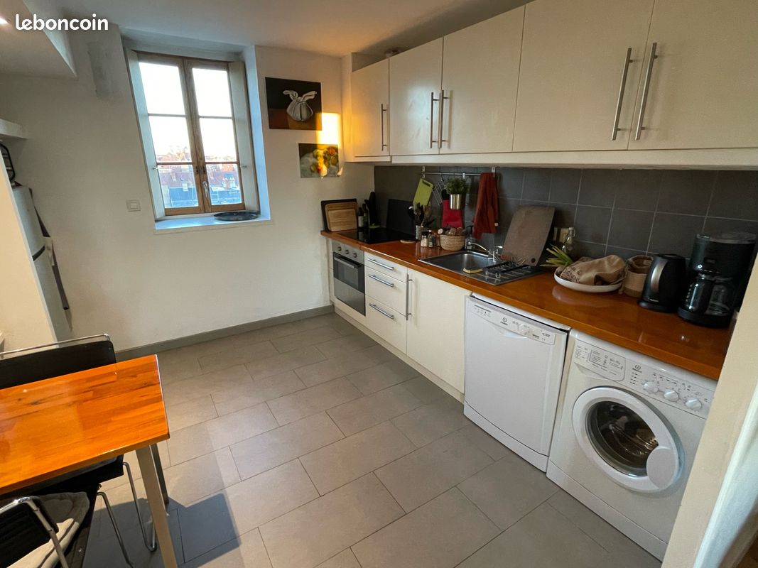 Appartement 2 pièces 60 m² · à Dijon · 60 m² · 890 €