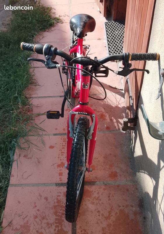Vélo enfant VTT R-BIKE RANGE 20 - 6 vitesses - bon état mais pneus à plat (image 8)