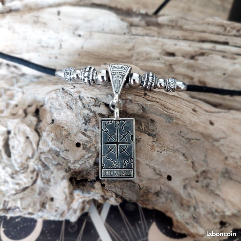 Collier boho-mystique, the Witch carte de tarot The World, noir (image 4)