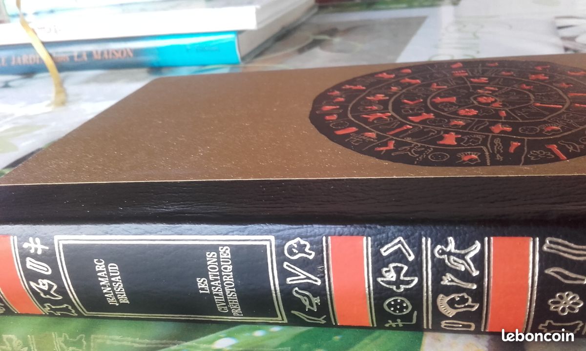 Beau livre LES CIVILISATIONS PRÉHISTORIQUES 1975 (image 1)