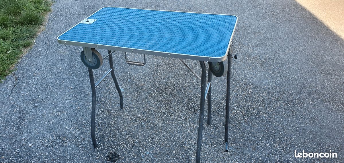 Table de toilettage chariot pour animaux (image 1)