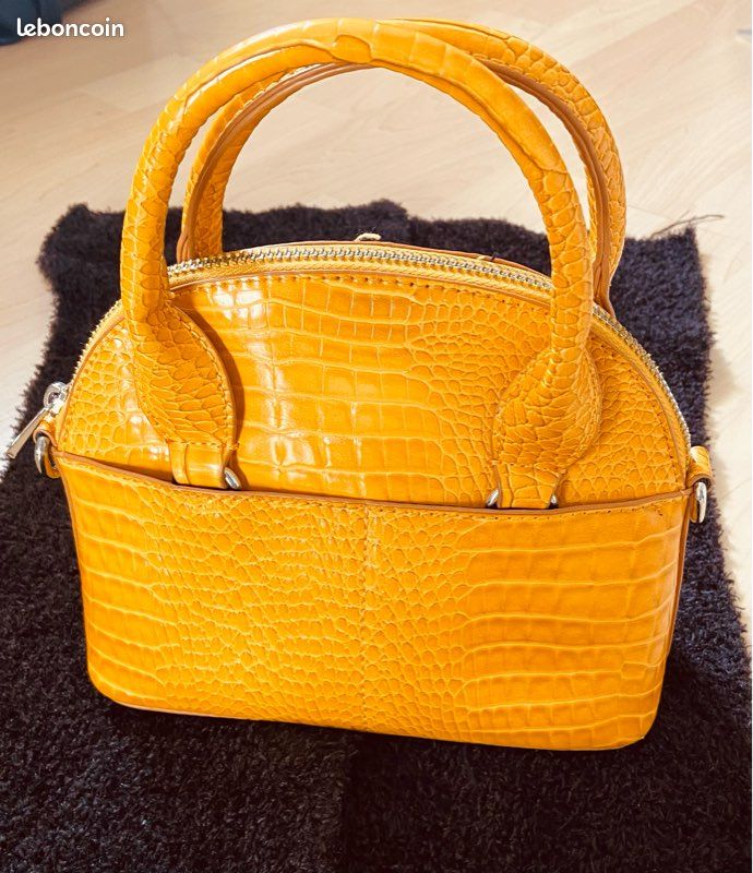 Sac Bowling Sac Jaune Moutarde Zara Sac Jaune Zara New Arrivals