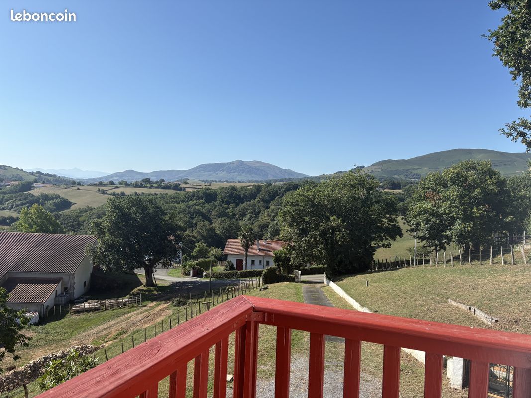 Maison 7 pièces 144 m² · à Hasparren · 144 m² · 1 500 €/mois