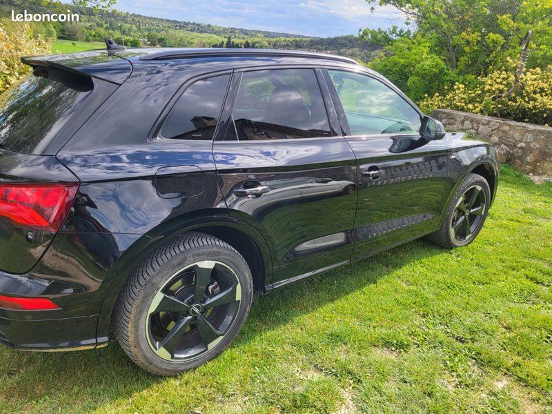 Q5 full black (image 2)