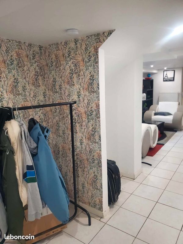 Appartement 3 pièces 60 m² · à Angers · 60 m² · 300 €