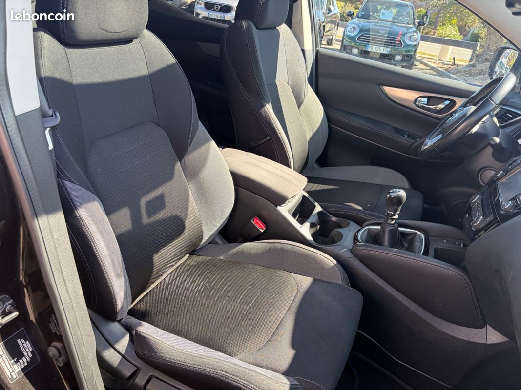NISSAN Qashqai GENERATION-II 1.2 DIGT 115 N-CONNECTA 2WD (image 11)