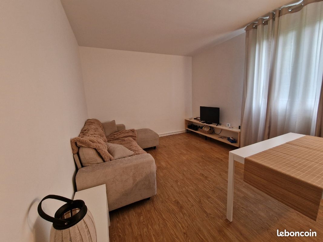 Appartement 3 pièces 54 m² · à Sainte-Geneviève-des-Bois · 54 m² · 1 300 €