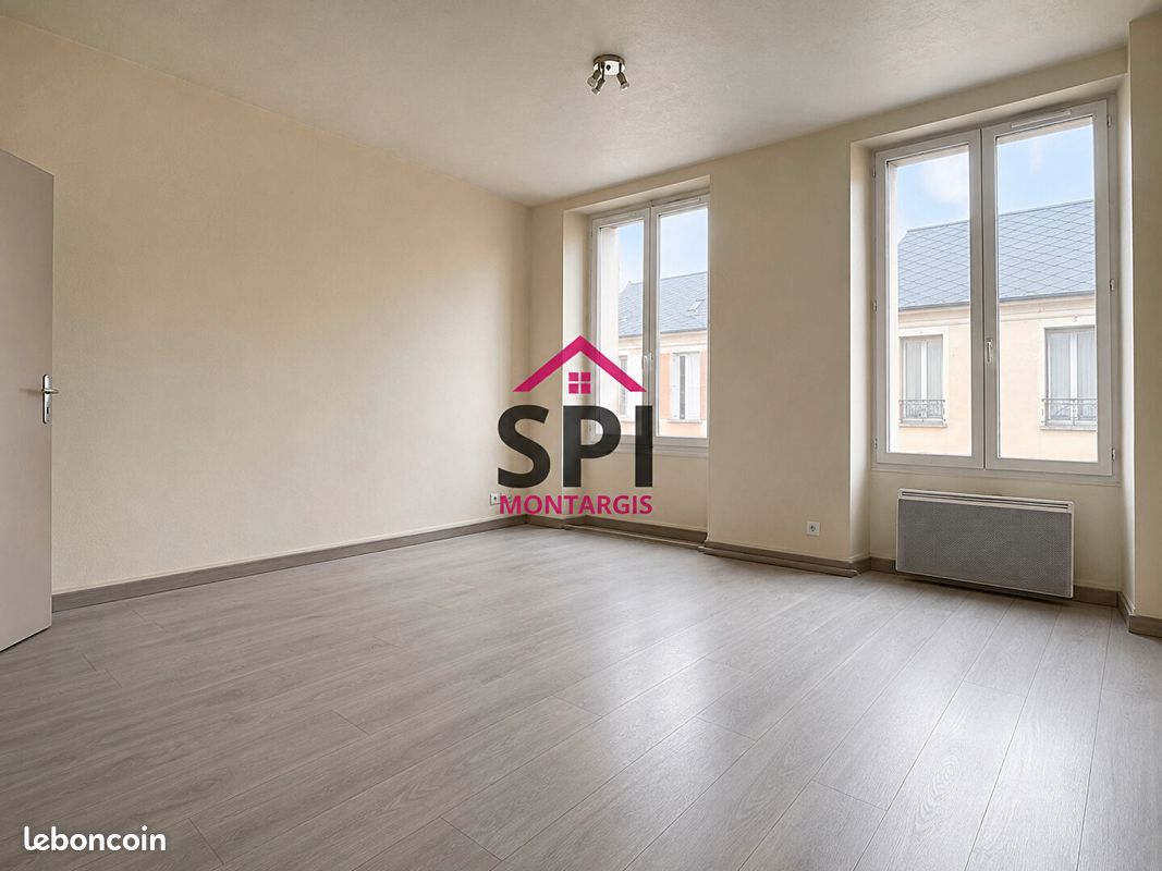 Appartement 2 pièces 38 m² · à Corbeilles · 38 m² · 340 €