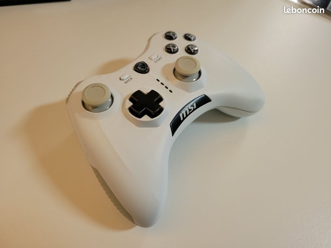 MSI Wireless Controller FORCE GC30 v2 Blanche (image 3)