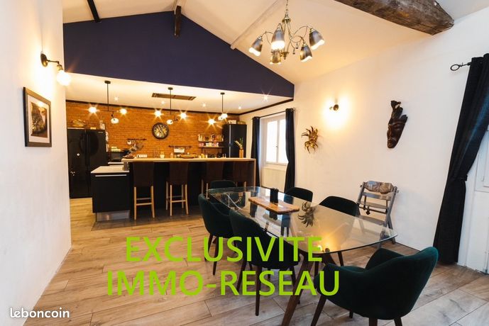 Maison 8 pièces 285 m²