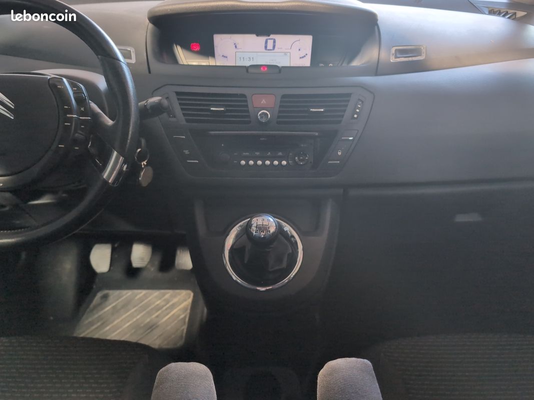 CITROEN C4 PICASSO 1.6 HDI EXCLUSIVE 110Ch - Garantie 12 mois (image 12)