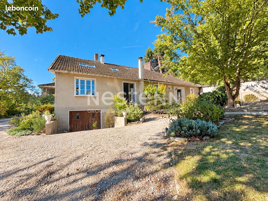 Maison 7 pièces 180 m² · à Hénonville · 180 m² · 399 000 €