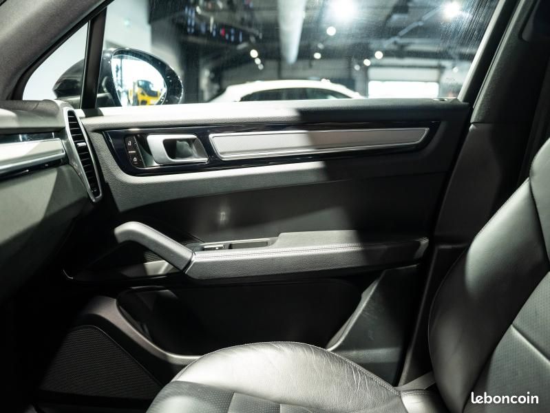 Porsche Cayenne 3.0 V6 462ch E-Hybrid (image 29)