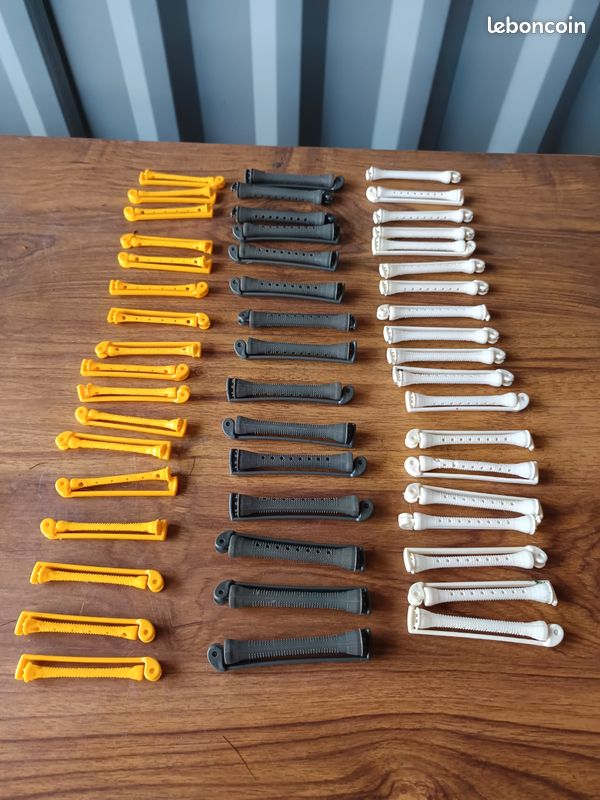 Lot bigoudis plastique (image 1)