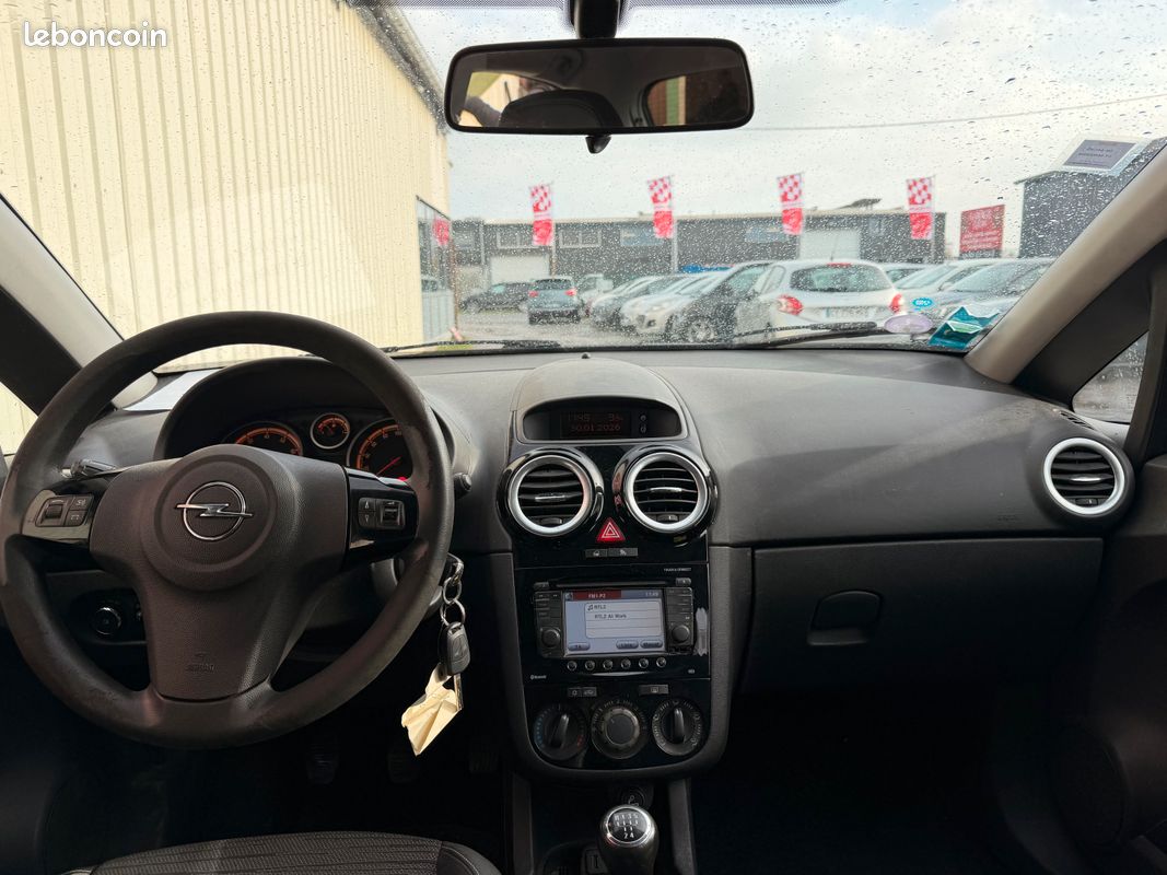 OPEL Corsa 1.2 i 70cv (image 5)