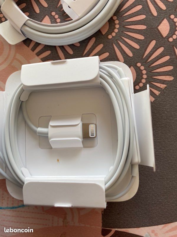Cable iphone apple officiel usb-c longueur 1m neuf (image 1)