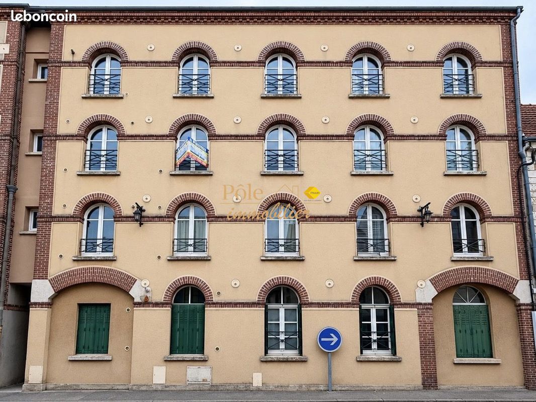 Appartement 1 pièce 25 m² · à Nogent-le-Roi · 25 m² · 66 000 €