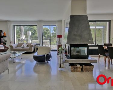 Maison 1 270 000 € - 260 m²