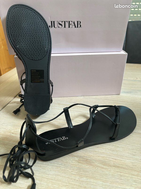 Sandales noires neuves 38,5 (image 2)