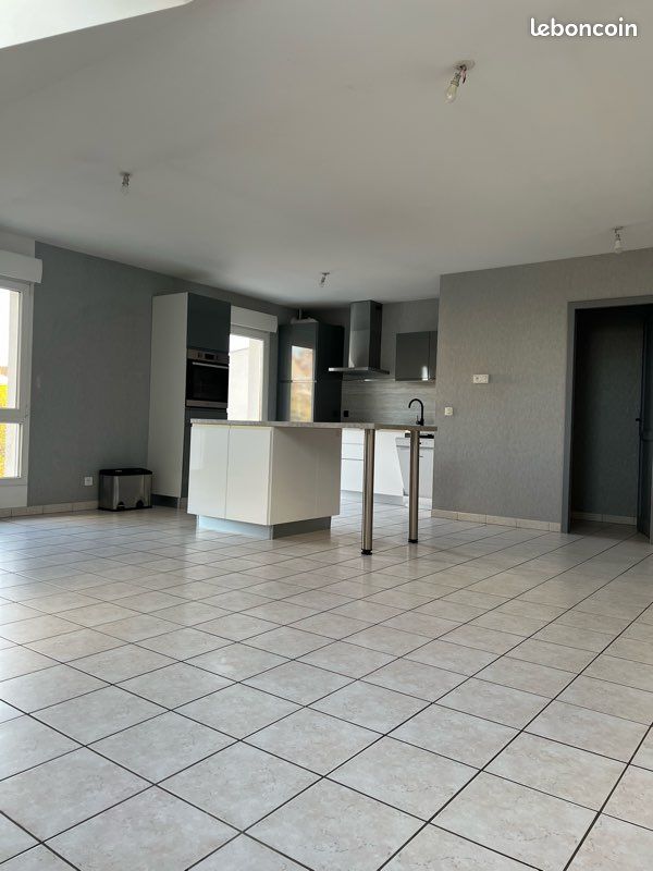 Parking 3 pièces 75 m² · à Boulay-Moselle · 75 m² · 750 €/mois