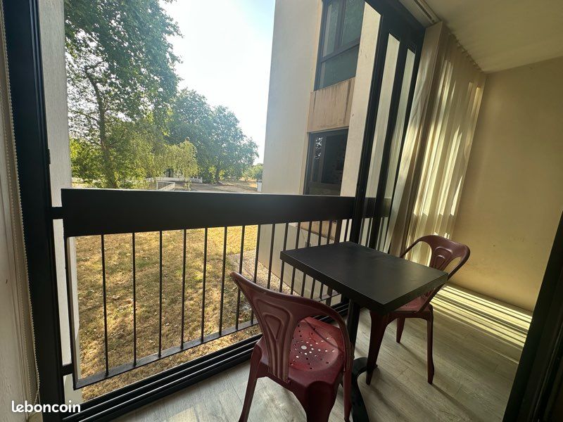 Appartement 5 pièces 94 m² · à Limoges · 94 m² · 800 €